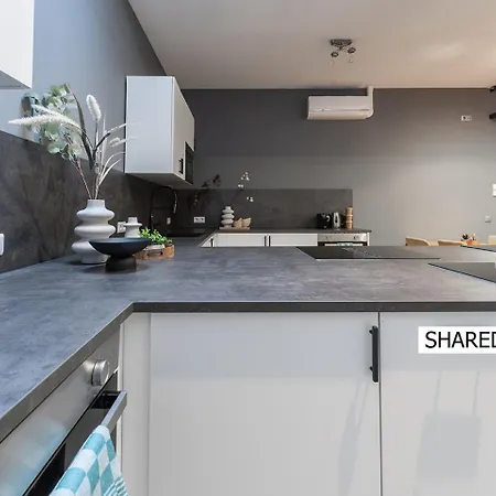 Relaxing Suite, Nearby, Free Parking & Airco * Oss