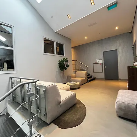 Apartman Relaxing Suite, Nearby, Free Parking & Airco *